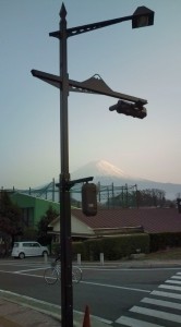 信号機に富士山