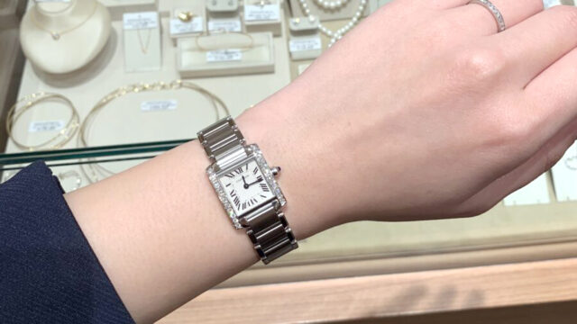 定価10万越えスワロフスキー極美品レディース時計 時計 腕時計